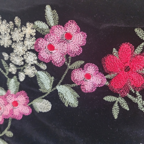 Vintage Y2K Studio Jax Black Velvet Embroidered skirt sz 6 - Picture 6 of 8